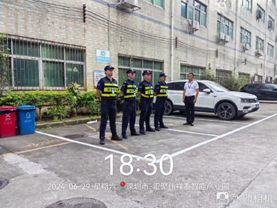 我司鐵保宏泰保安公司安保護衛(wèi)分隊進行安保訓練